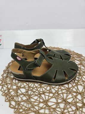 ON FOOT Zen 202 Green Leather Fisherman Sandal Comfort Shoe Size 37 US 6